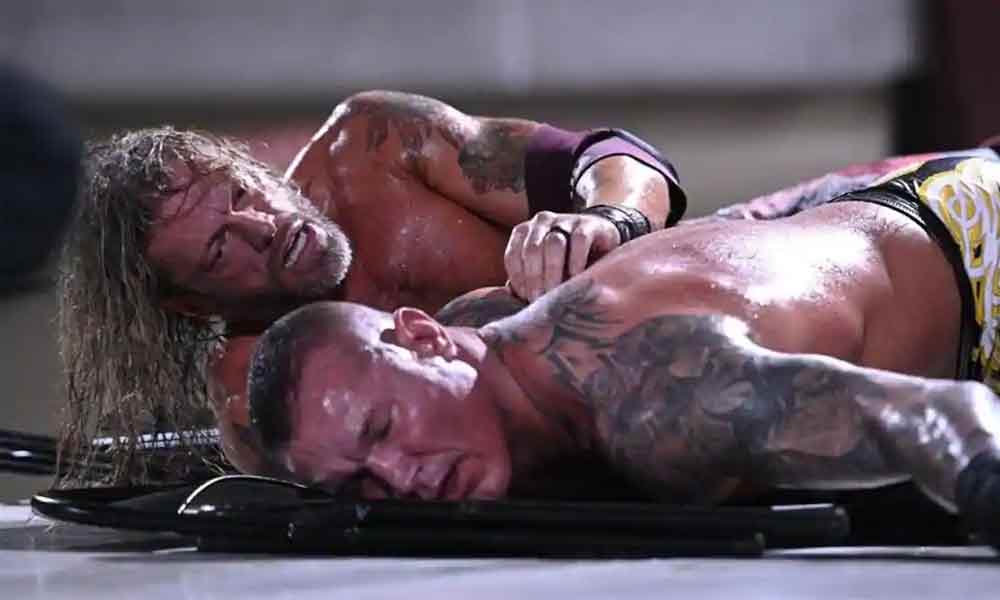Edge-def.-Randy-Orton-NewsORB360